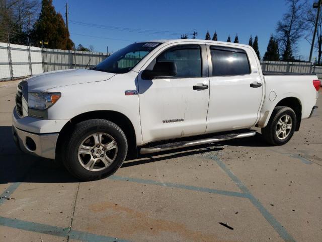 2011 TOYOTA TUNDRA CREWMAX SR5, 