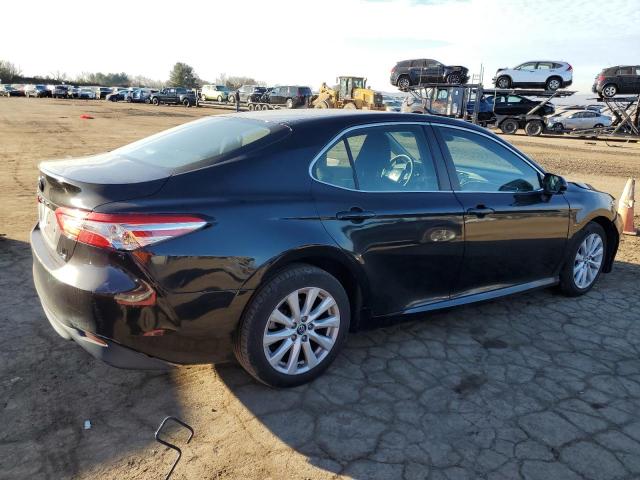 4T1B11HK4JU653597 - 2018 TOYOTA CAMRY L BLACK photo 3