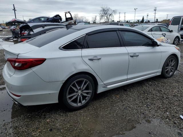 5NPE34AB8FH046983 - 2015 HYUNDAI SONATA SPORT WHITE photo 3