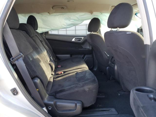 5N1AR2MNXGC639695 - 2016 NISSAN PATHFINDER S 银色 照片 11