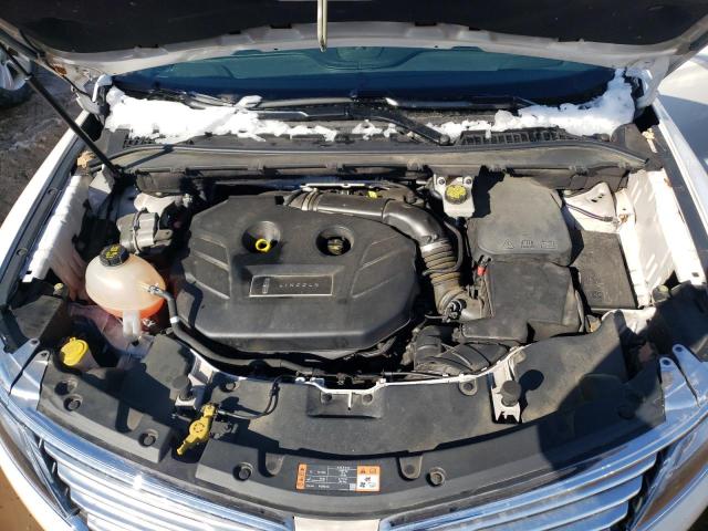 5LMCJ3D93JUL00607 - 2018 LINCOLN MKC RESERVE WHITE photo 12