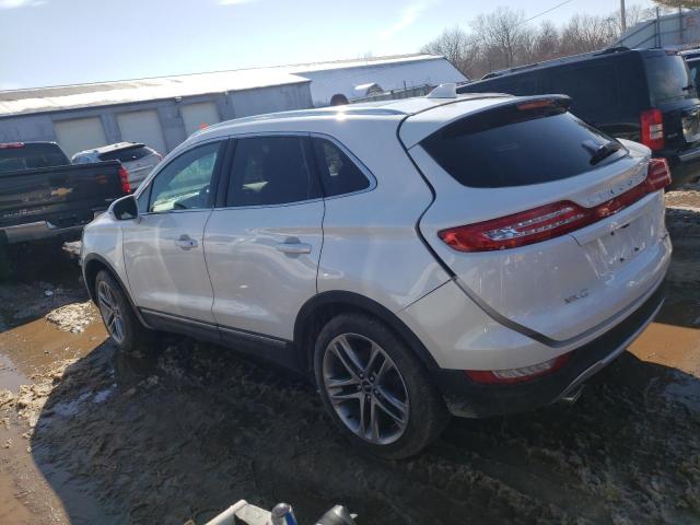 5LMCJ3D93JUL00607 - 2018 LINCOLN MKC RESERVE WHITE photo 2