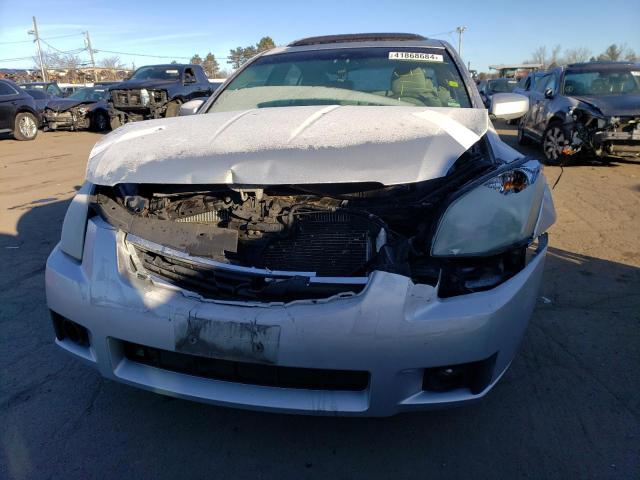 1N4BA41E48C817107 - 2008 NISSAN MAXIMA SE SILVER photo 5