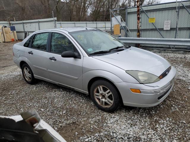 1FAFP34Z33W293030 - 2003 FORD FOCUS SE COMFORT SILVER photo 4