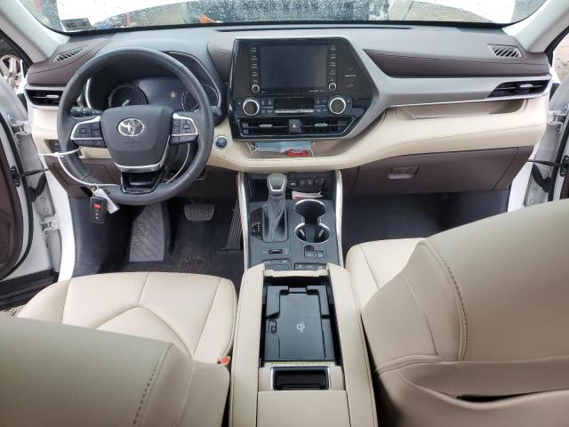 5TDGZRBH1MS113180 - 2021 TOYOTA HIGHLANDER XLE WHITE photo 8