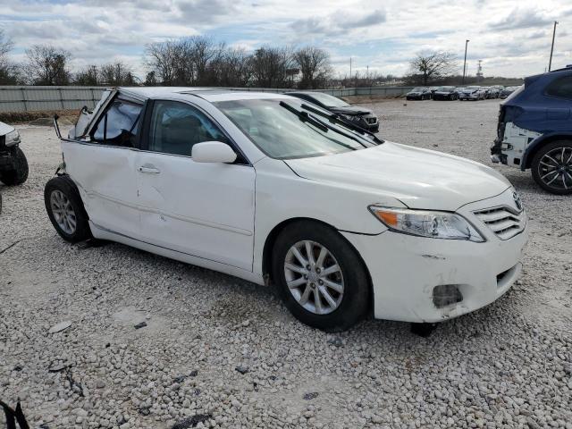 4T1BK3EK6BU620017 - 2011 TOYOTA CAMRY SE WHITE photo 4