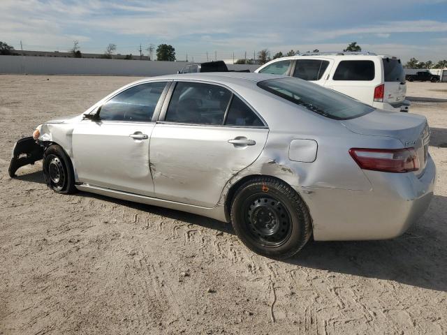 4T1BE46K97U635064 - 2007 TOYOTA CAMRY CE SILVER photo 2