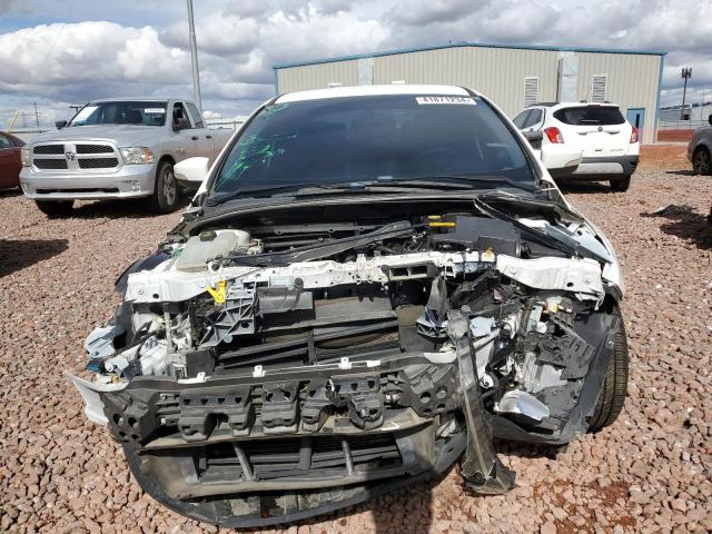 1FADP3F21FL369194 - 2015 FORD FOCUS SE WHITE photo 5