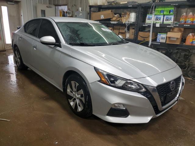 1N4BL4BV6KC106797 - 2019 NISSAN ALTIMA S SILVER photo 4