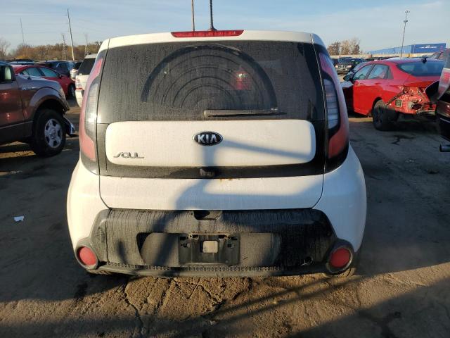 KNDJP3A57G7240546 - 2016 KIA SOUL + WHITE photo 6