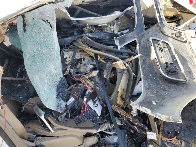 4JGDA5HB7EA323105 - 2014 MERCEDES-BENZ ML 350 4MATIC WHITE photo 8