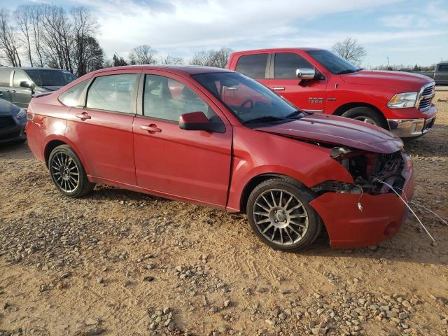 1FAHP3GN4BW136378 - 2011 FORD FOCUS SES RED photo 4