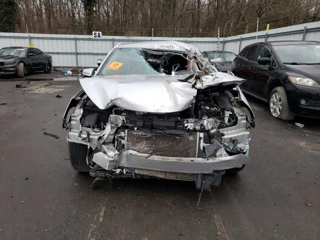 1G11C5SL1FU152038 - 2015 CHEVROLET MALIBU 1LT ვერცხლისფერი ფოტო 5