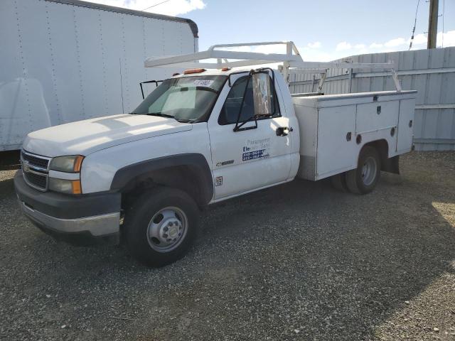 1GBJC34U76E140914 - 2006 CHEVROLET SILVERADO C3500 WHITE photo 1