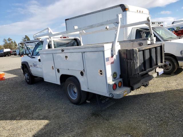 1GBJC34U76E140914 - 2006 CHEVROLET SILVERADO C3500 WHITE photo 2