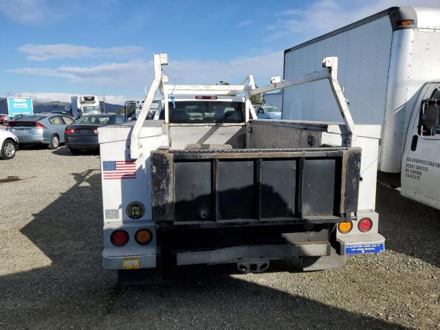 1GBJC34U76E140914 - 2006 CHEVROLET SILVERADO C3500 WHITE photo 6