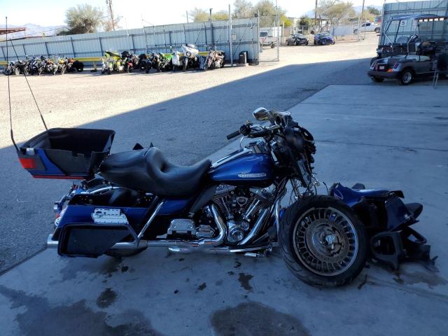 2010 HARLEY-DAVIDSON FLHTK, 