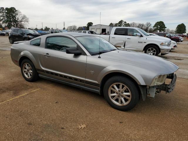 1ZVHT80N095121077 - 2009 FORD MUSTANG BROWN photo 4