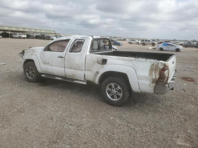 5TFTU4GN7BX008682 - 2011 TOYOTA TACOMA PRERUNNER ACCESS CAB WHITE photo 2