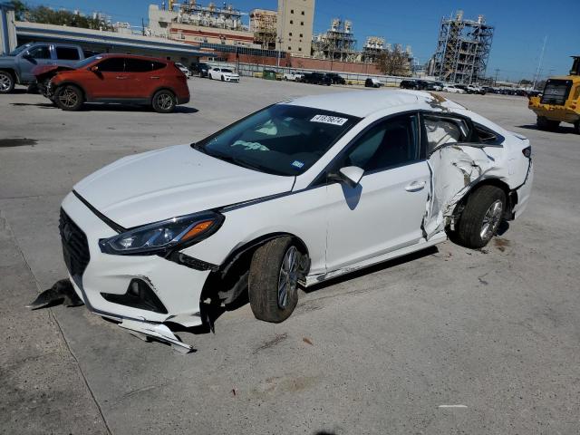 5NPE24AF8KH787571 - 2019 HYUNDAI SONATA SE WHITE photo 1