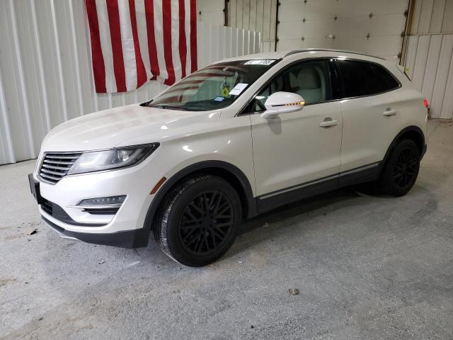 5LMCJ2D95JUL15099 - 2018 LINCOLN MKC SELECT WHITE photo 1