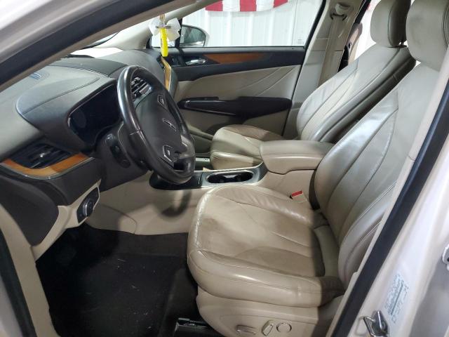 5LMCJ2D95JUL15099 - 2018 LINCOLN MKC SELECT WHITE photo 7