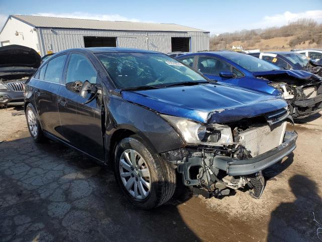 1G1PC5SH4B7264668 - 2011 CHEVROLET CRUZE LS BLUE photo 4