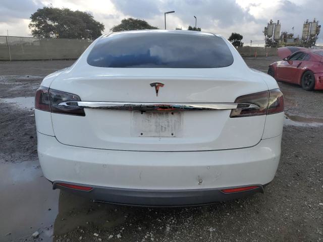 5YJSA1S11FF083854 - 2015 TESLA MODEL S 70 WHITE photo 6