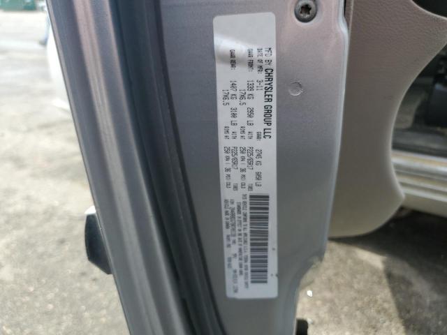 2A4RR8DG7BR705139 - 2011 CHRYSLER TOWN & COU TOURING L SILVER photo 12