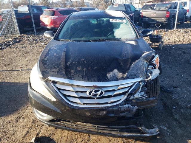 5NPEC4AC8BH000704 - 2011 HYUNDAI SONATA SE BLACK photo 5