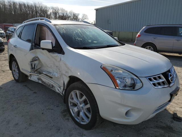 JN8AS5MV0CW364569 - 2012 NISSAN ROGUE S WHITE photo 4