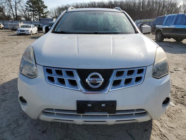 JN8AS5MV0CW364569 - 2012 NISSAN ROGUE S WHITE photo 5