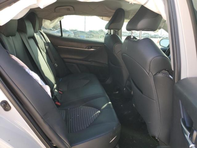 4T1T11AK0PU135428 - 2023 TOYOTA CAMRY SE NIGHT SHADE WHITE photo 10