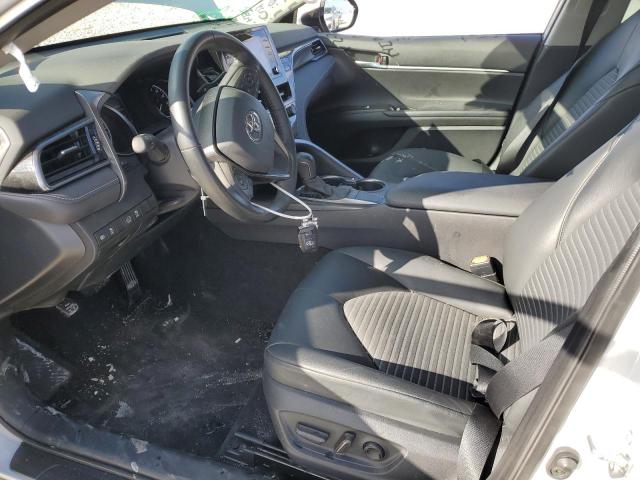 4T1T11AK0PU135428 - 2023 TOYOTA CAMRY SE NIGHT SHADE WHITE photo 7