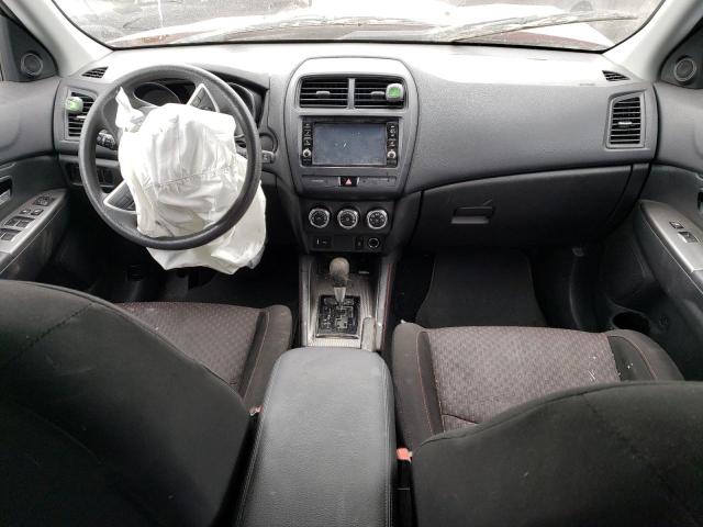 JA4AP3AU8JU019306 - 2018 MITSUBISHI OUTLANDER ES წითელი ფოტო 8