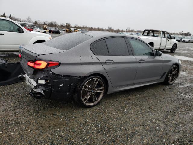 WBA13BK05NCL01757 - 2022 BMW M550XI GRAY photo 3