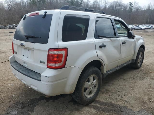 1FMCU0DG6BKA69772 - 2011 FORD ESCAPE XLT WHITE photo 3