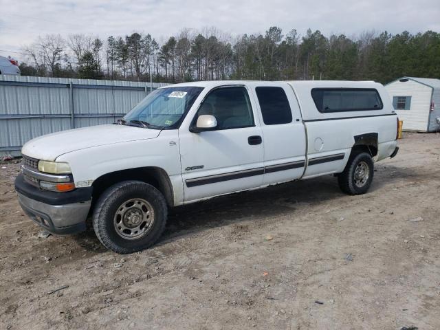 1GCGC29U8YE153750 - 2000 CHEVROLET SILVERADO C2500 WHITE photo 1