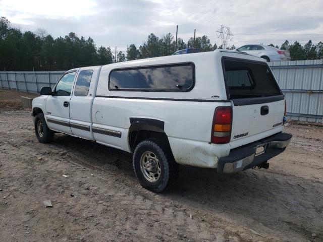 1GCGC29U8YE153750 - 2000 CHEVROLET SILVERADO C2500 WHITE photo 2