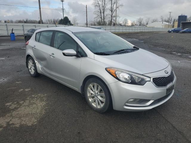 KNAFX5A83F5303466 - 2015 KIA FORTE EX SILVER photo 4