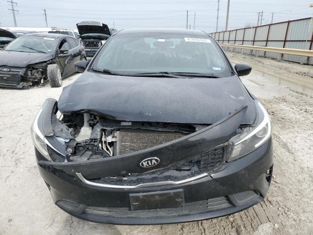 3KPFK4A74HE121558 - 2017 KIA FORTE LX BLACK photo 5