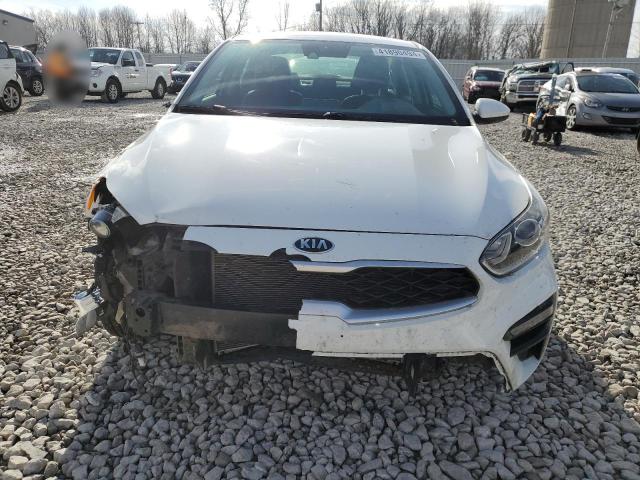 3KPF24AD9ME292788 - 2021 KIA FORTE FE WHITE photo 5