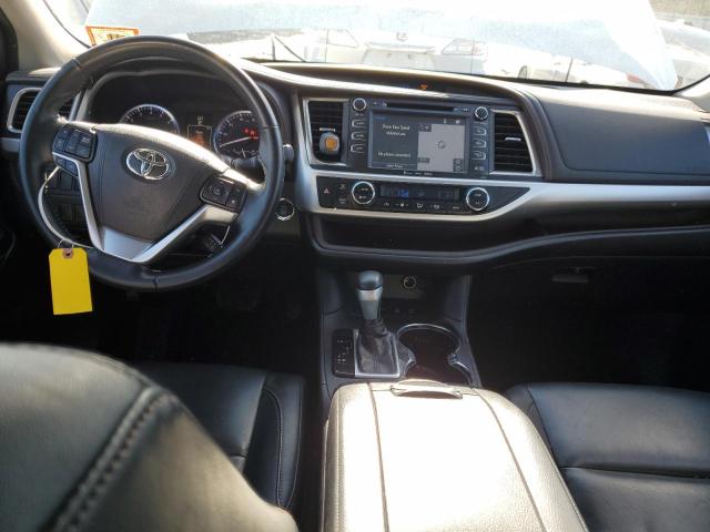 5TDJKRFHXGS352204 - 2016 TOYOTA HIGHLANDER XLE თეთრი ფოტო 8
