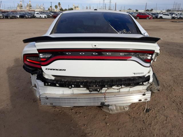 2C3CDXBG6JH337360 - 2018 DODGE CHARGER SXT WHITE photo 6