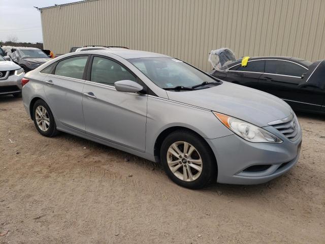 5NPEB4AC4DH697018 - 2013 HYUNDAI SONATA GLS GRAY photo 4