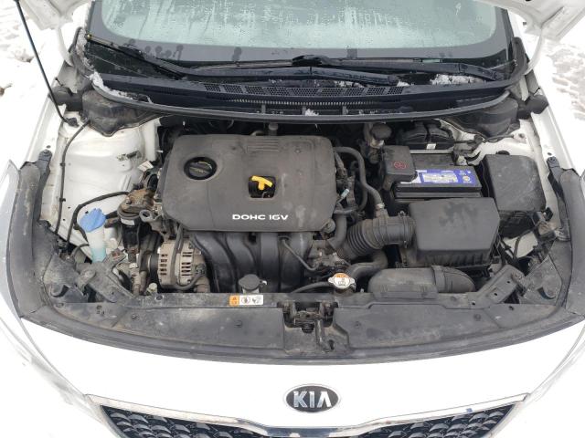 3KPFK4A73JE163967 - 2018 KIA FORTE LX WHITE photo 11