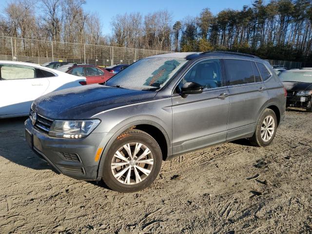 3VV3B7AX4JM152231 - 2018 VOLKSWAGEN TIGUAN SE GRAY photo 1