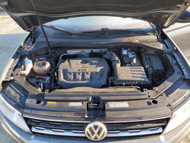 3VV3B7AX4JM152231 - 2018 VOLKSWAGEN TIGUAN SE GRAY photo 12