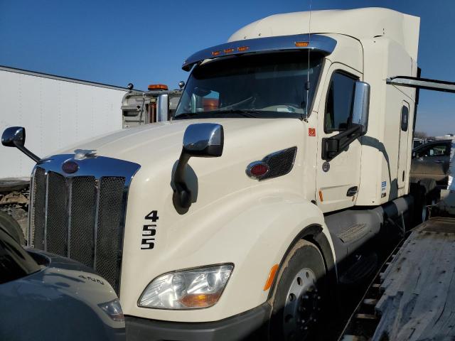 1XPBD49X7JD482818 - 2018 PETERBILT 579 BEIGE photo 2