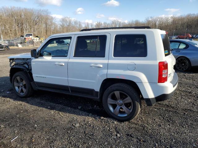 1C4NJRFB3FD113961 - 2015 JEEP PATRIOT LATITUDE WHITE photo 2